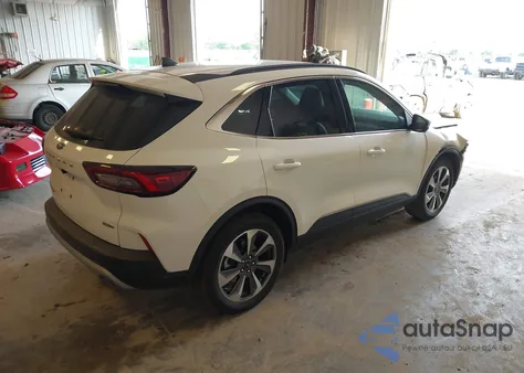 2023 Ford Escape Platinum z USA, uszkodzony, nr VIN 1FMCU9JZ6PUA87730